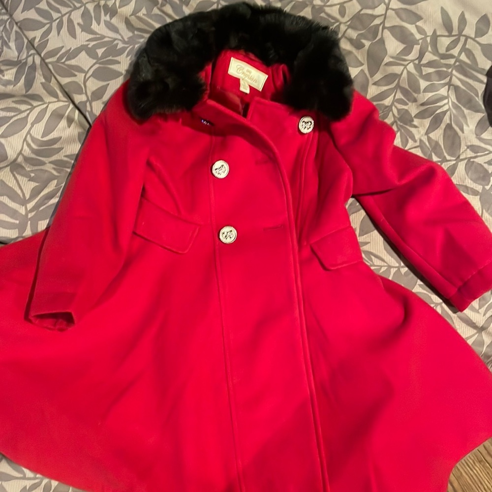Lovely fur trimmed winter coat